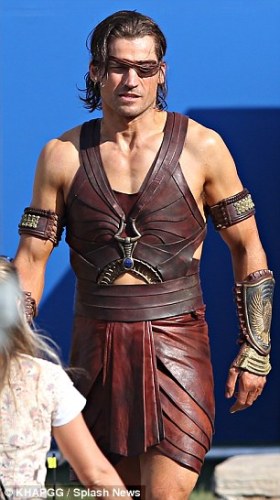 2EDD554200000578-3336938-image-m-14_1448668724335